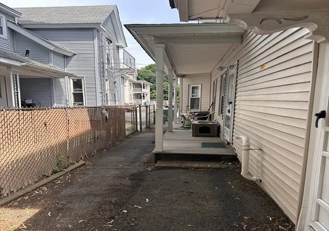Homes for sale in Lowell, MA | 148 B St, Lowell, MA 01851 | MLS# 73533801