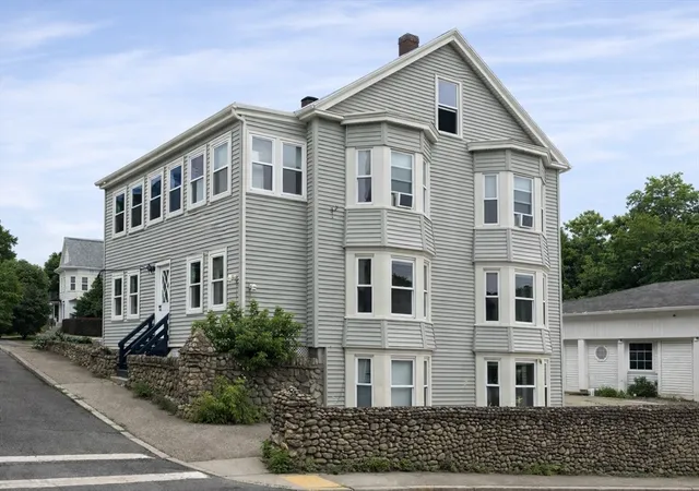 Homes for sale in Spencer, MA | 2 Church St, Spencer, MA 01562 | MLS# 73546485
