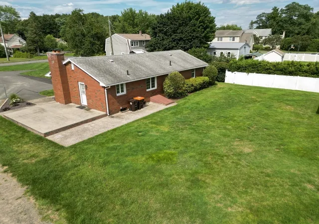 5th image of 571 Mill St, Feeding Hills, MA 01030 | MLS# 73558327