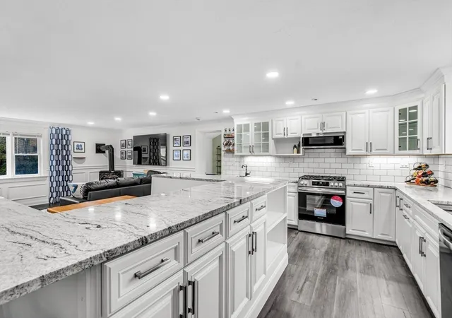 4th image of 5 Mill St, Northborough, MA 01532 | MLS# 73546374