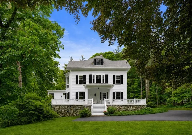 2nd image of 55 Coburn Rd, Weston, MA 02493 | MLS# 73529090