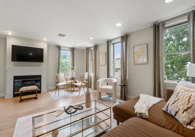 Listing Photo 4 - Condo for sale in building located at 253-255 Main St, Boston, MA 02129 - Unit #2