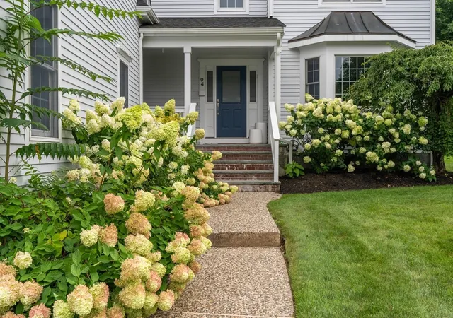 2nd image of 94 Cynthia Rd, Needham Heights, MA 02494 | MLS# 73566361
