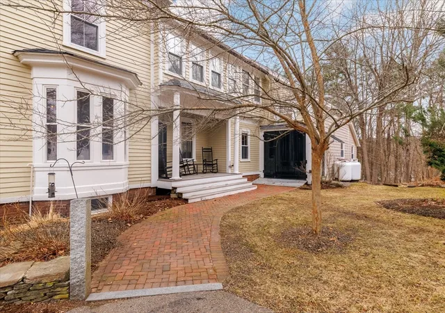 Homes for sale in Sturbridge, MA | 14 Maple Street, Sturbridge, MA 01566 | MLS# 73494344