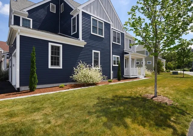 Listing Photo 4 - Condo for sale in building located at 66 Drum Dr, Plymouth, MA 02360 - Unit #66