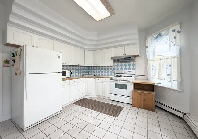 Listing Photo 4 - Condo for sale in building located at 56 Lincoln St, Malden, MA 01420