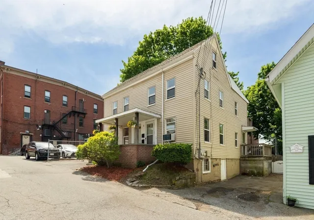 Homes for sale in Stoneham, MA | 6 Minot St, Stoneham, MA 02180 | MLS# 73524275