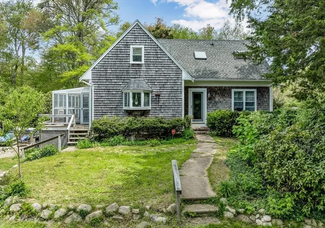 Photo 2 of Single family home for sale at 2231 Meetinghouse Way, Barnstable, MA 02668 | MLS# 73525906 | Listing updated on 2026-09-26