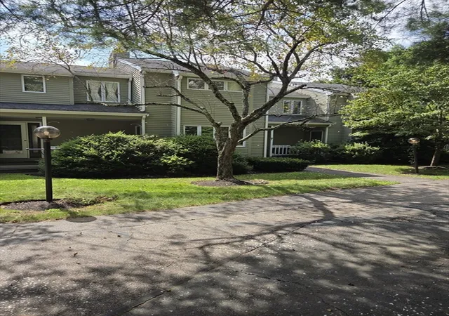 5th image of 28 Pemberton St, Walpole, MA 02081