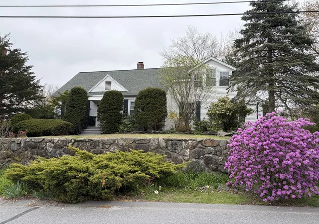 1st image of 8 Wellington Lane Ave, Lexington, MA 02421 | MLS# 73510231