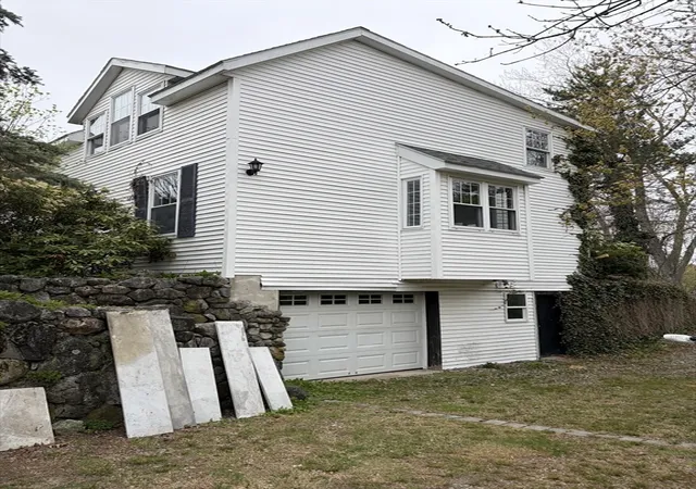 3rd image of 8 Wellington Lane Ave, Lexington, MA 02421 | MLS# 73510231