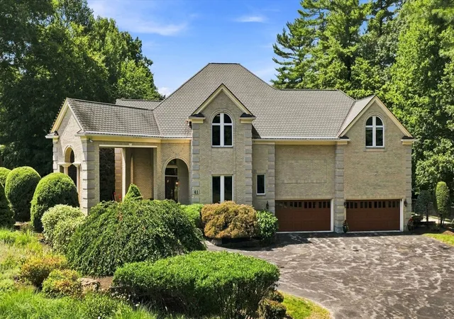 2nd image of 41 Spruce Rd, North Reading, MA 01864 | MLS# 73565275