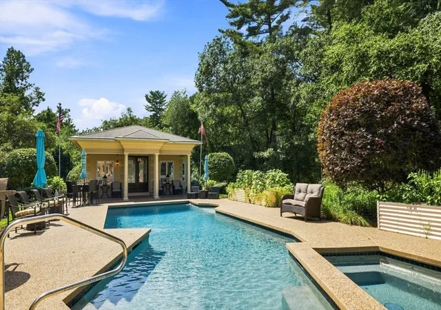 5th image of 41 Spruce Rd, North Reading, MA 01864 | MLS# 73565275