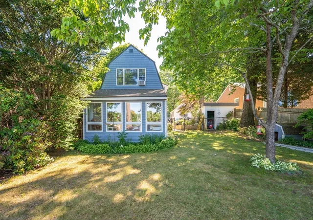 2nd image of 1519 Morton Ave, New Bedford, MA 02745 | MLS# 73535727