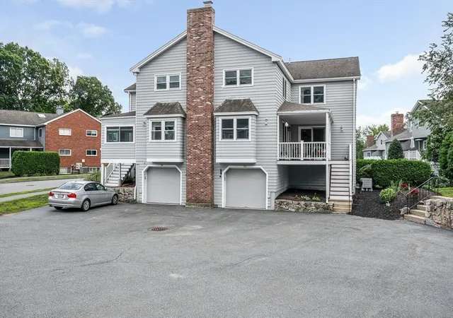 2nd image of 7 Carnation Cir #D, Reading, MA 01867 | MLS# 73554097