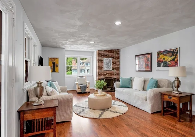 5th image of 7 Carnation Cir #D, Reading, MA 01867 | MLS# 73554097