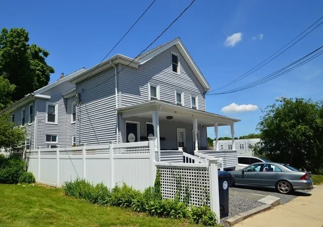 Photo 3 of Multi family home for sale at 17 19 Chestnut St, Marlborough, MA 01752 | MLS# 73515082 | Listing updated on 2026-07-29