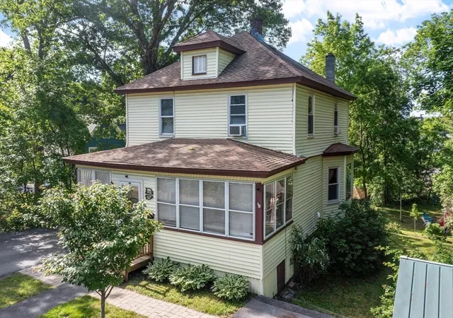 Photo 3 of Single family home for sale at 113 Simonds St, Fitchburg, MA 01420 | MLS# 73531119 | Listing updated on 2026-10-06
