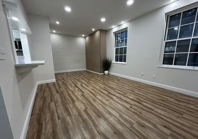 2nd image of 17 Bowdoin #1B, Boston, MA 02114 | MLS# 73547848