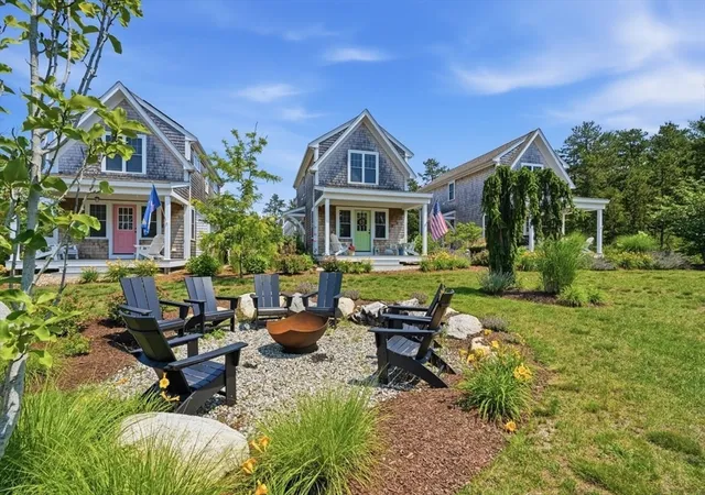 1st image of 3 Moonlit Trl, Plymouth, MA 02360 | MLS# 73566061