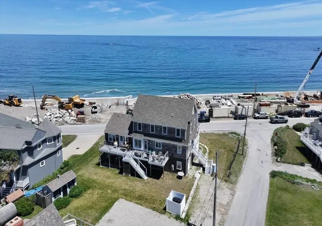 3rd image of 33 Oceanside Dr, Scituate, MA 02066 | MLS# 73534155