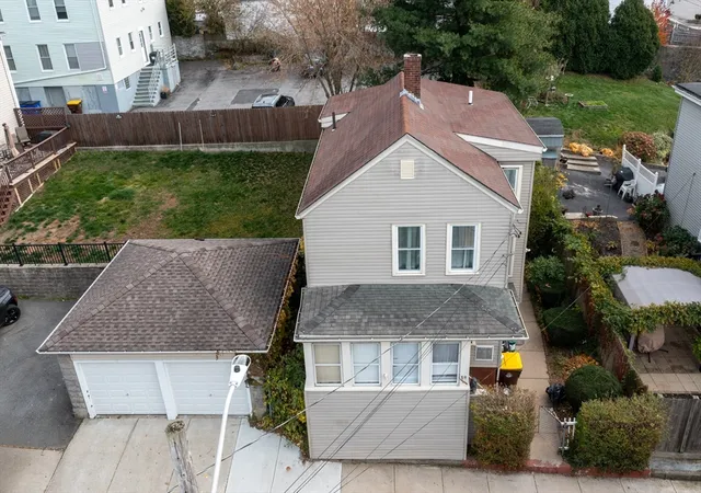 3rd image of 89 Oak Street, Fall River, MA 02720 | MLS# 73515988