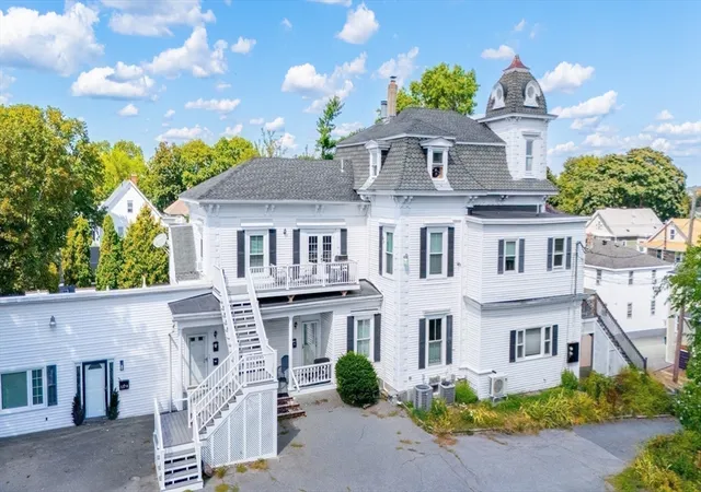 2nd image of 337 Stevens St, Lowell, MA 01851