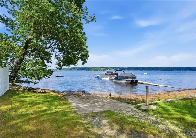 3rd image of 6 Gerard Ave, Freetown, MA 02717 | MLS# 73541732