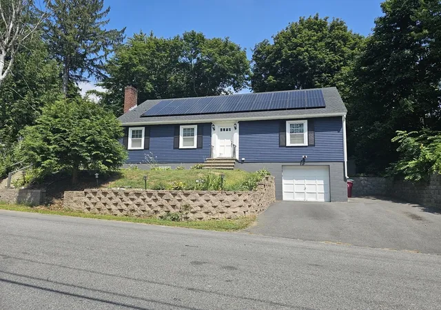 1st image of 85 Lexington Ave, Lowell, MA 01854 | MLS# 73555259