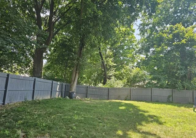 33rd image of 85 Lexington Ave, Lowell, MA 01854 | MLS# 73555259