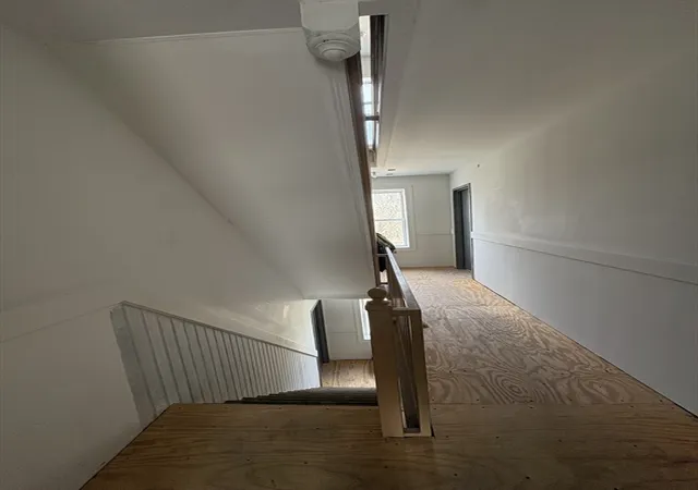 5th image of 632 S East, Holyoke, MA 01040 | MLS# 73494356