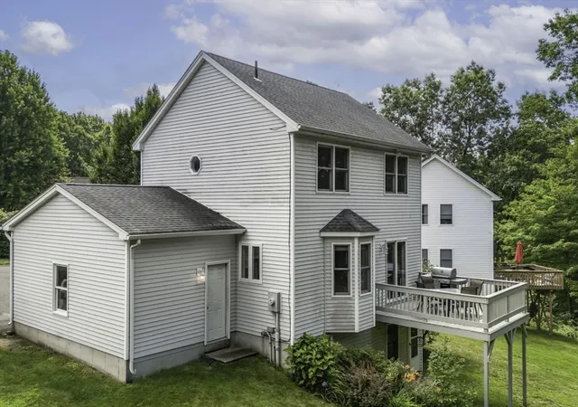 4th image of 8 Cobb Ln, Belchertown, MA 01007 | MLS# 73561424