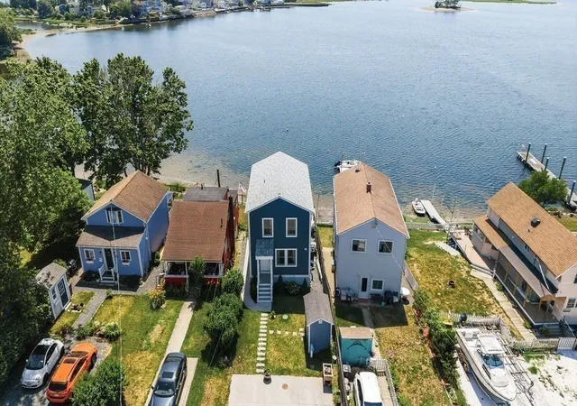 41st image of 158 Ocean View, Swansea, MA 02777 | MLS# 73544945