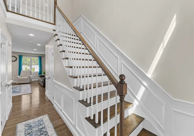 4th image of 6 Childs St #1, Shrewsbury, MA 01545 | MLS# 73534876