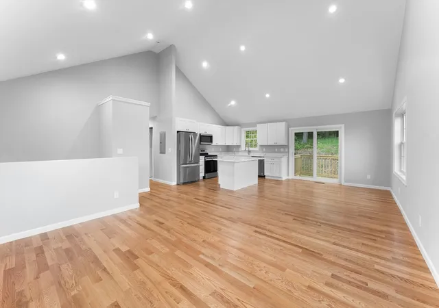Photo 2 of Single family home for sale at 178 Highland St, Cranston, RI 02920 | MLS# 73460818 | Listing updated on 2025-12-12