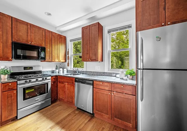 1st image of 33 Plainfield St #2, Jamaica Plain, MA 02130 | MLS# 73566452