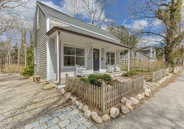Homes for sale in Yarmouth, MA | 194 Route 6a, Yarmouth, MA 02675 | MLS# 73497959