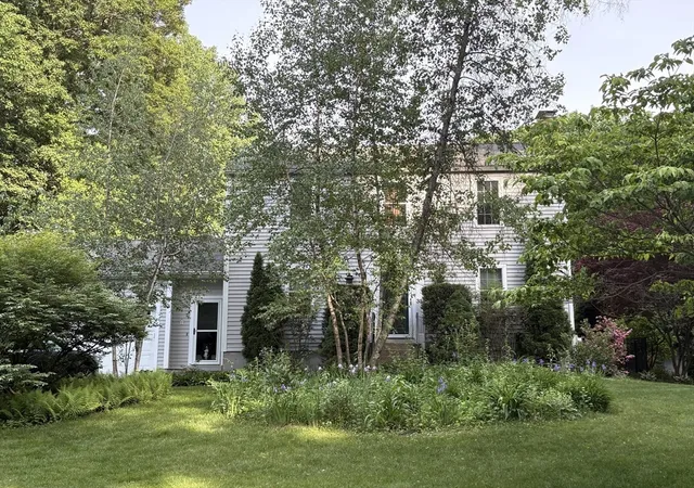 Homes for sale in Marlborough, MA | 35 Houde St, Marlborough, MA 01752 | MLS# 73537217