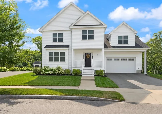 Photo 2 of Sale Pending at 3 S Ridge Cir, Salem, MA 01970 | MLS# 73562786 | Listing updated on 2026-09-08