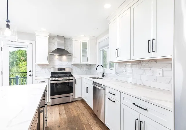 5th image of 13 James Coffin Way #13, Middleton, MA 01949 | MLS# 73533177