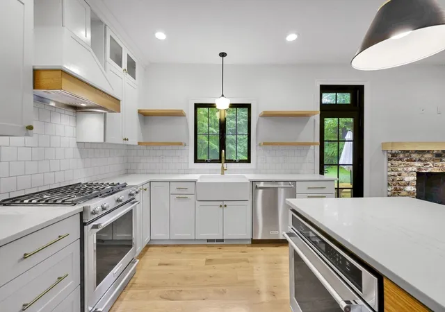 5th image of 1322 Center St, Ludlow, MA 01056 | MLS# 73543773