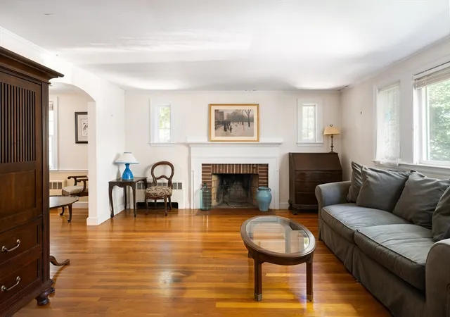 2nd image of 45 Cragmore Rd, Newton Upper Falls, MA 02464 | MLS# 73556352