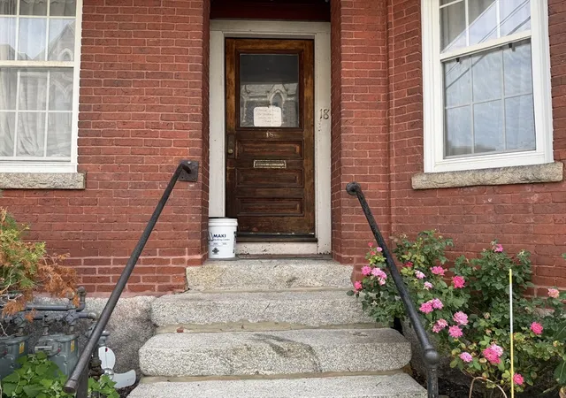 Listing Photo 4 - Condo for sale in building located at 18-22 Hartwell St, Fitchburg, MA 01420