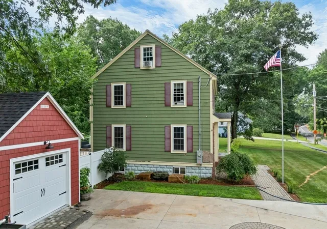Photo 4 of Single family home for sale at 3 Forest St, Wilmington, MA 01887 | MLS# 73553531 | Listing updated on 2026-09-08