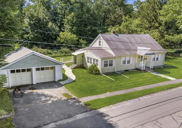 Photo 2 of Sale Pending at 26 S Park Ter, Northampton, MA 01060 | MLS# 73559560 | Listing updated on 2026-09-23