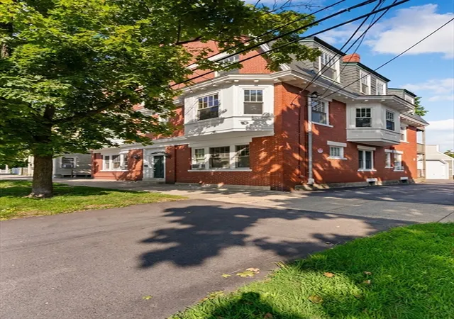 Photo 2 of Condo for sale at 42 Broad St #3, Salem, MA 01970 | MLS# 73562846 | Listing updated on 2026-08-16