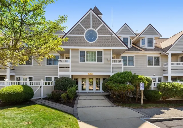 2nd image of 661 Lowell St, Lexington, MA 02420
