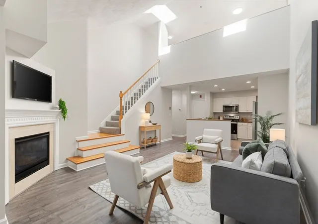 1st image of 661 Lowell St #14, Lexington, MA 02420 | MLS# 73559808