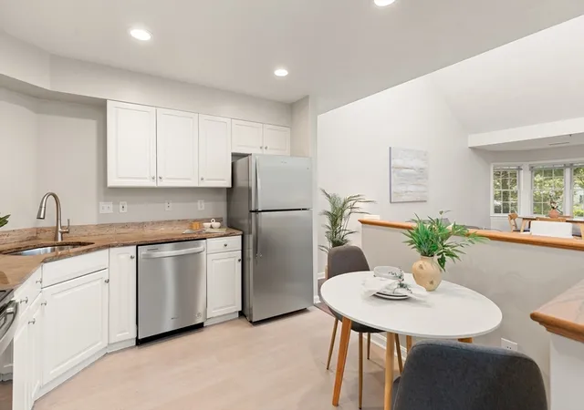 2nd image of 661 Lowell St #14, Lexington, MA 02420 | MLS# 73559808