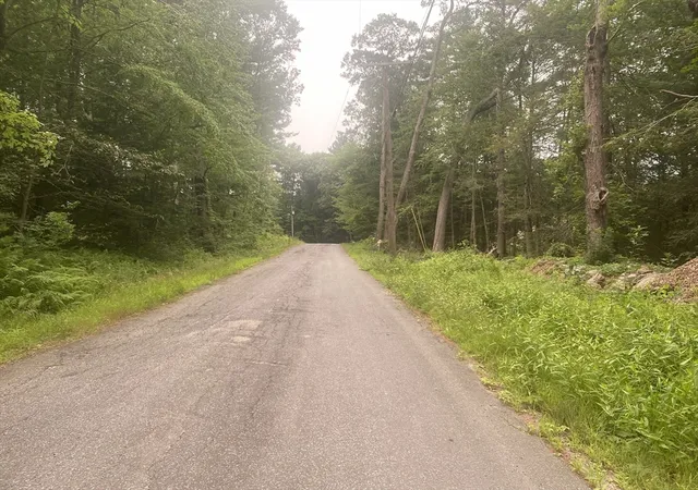 7th image of 132 Crooked Ledge Rd, Southampton, MA 01073 | MLS# 73554644